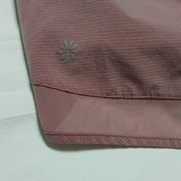 Athleta Women's Mauve Shorts - Picture 7 of 9